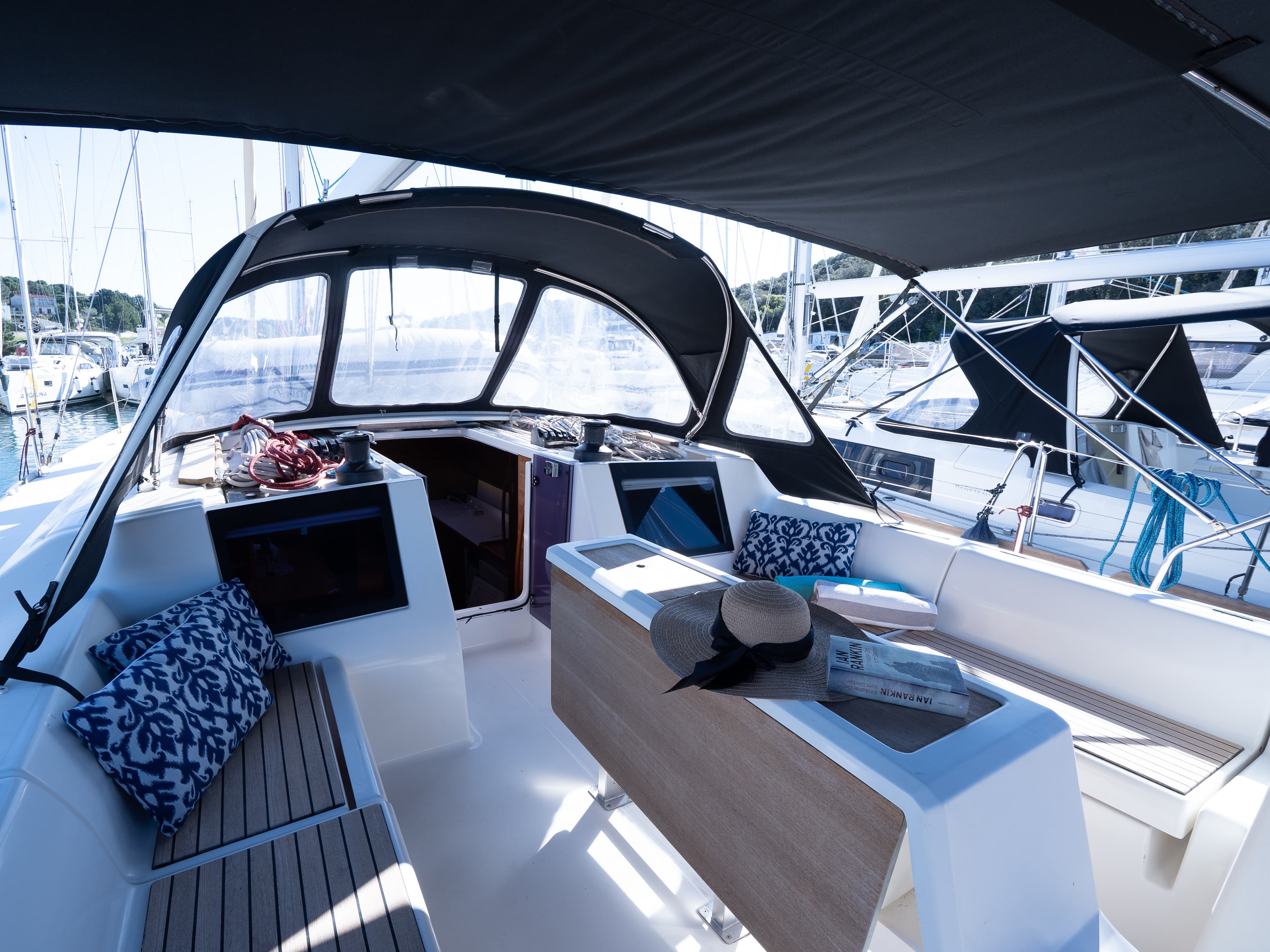 Dufour 460 Grand Large - photo 9