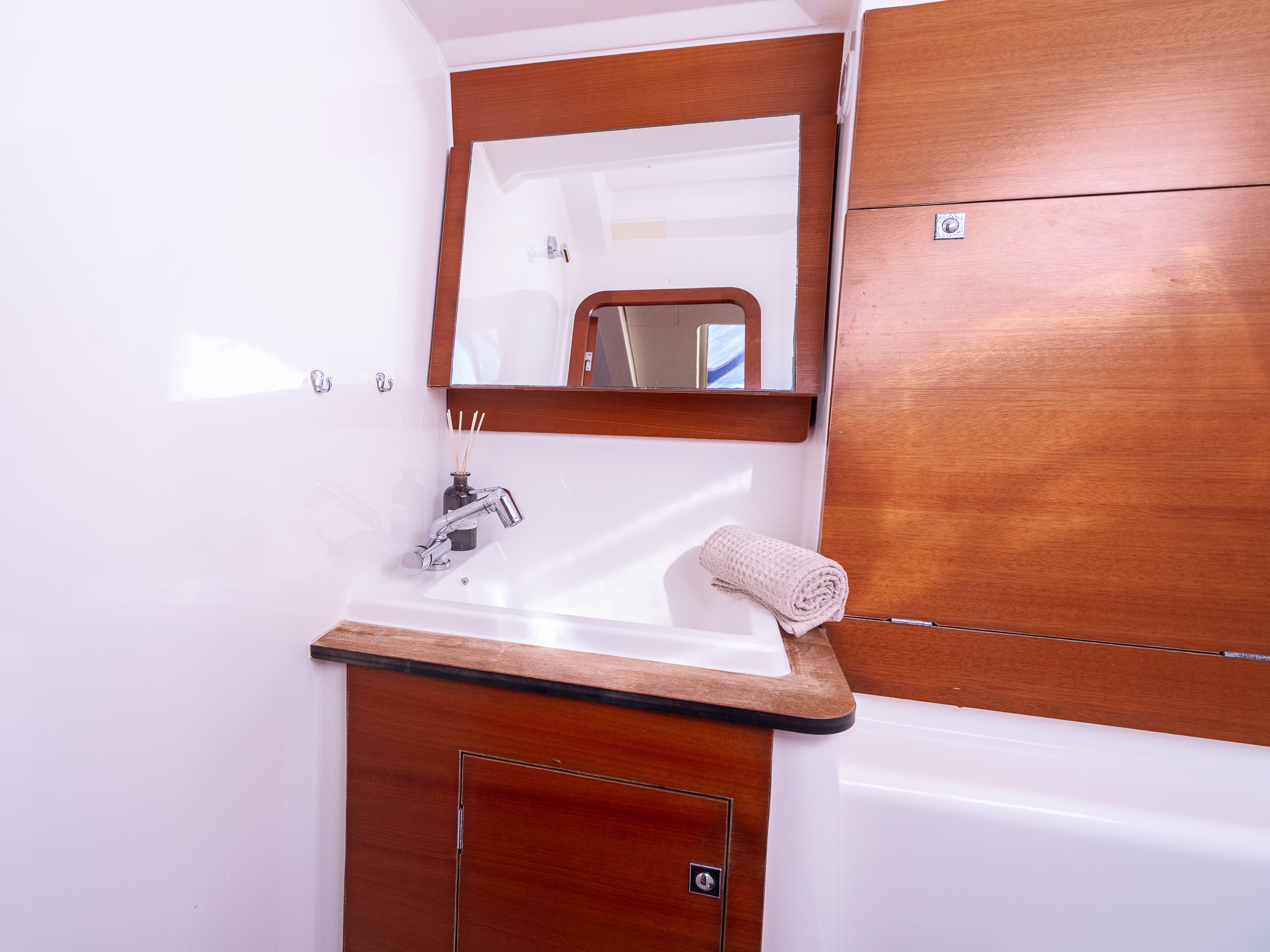 Dufour 460 Grand Large - photo 23