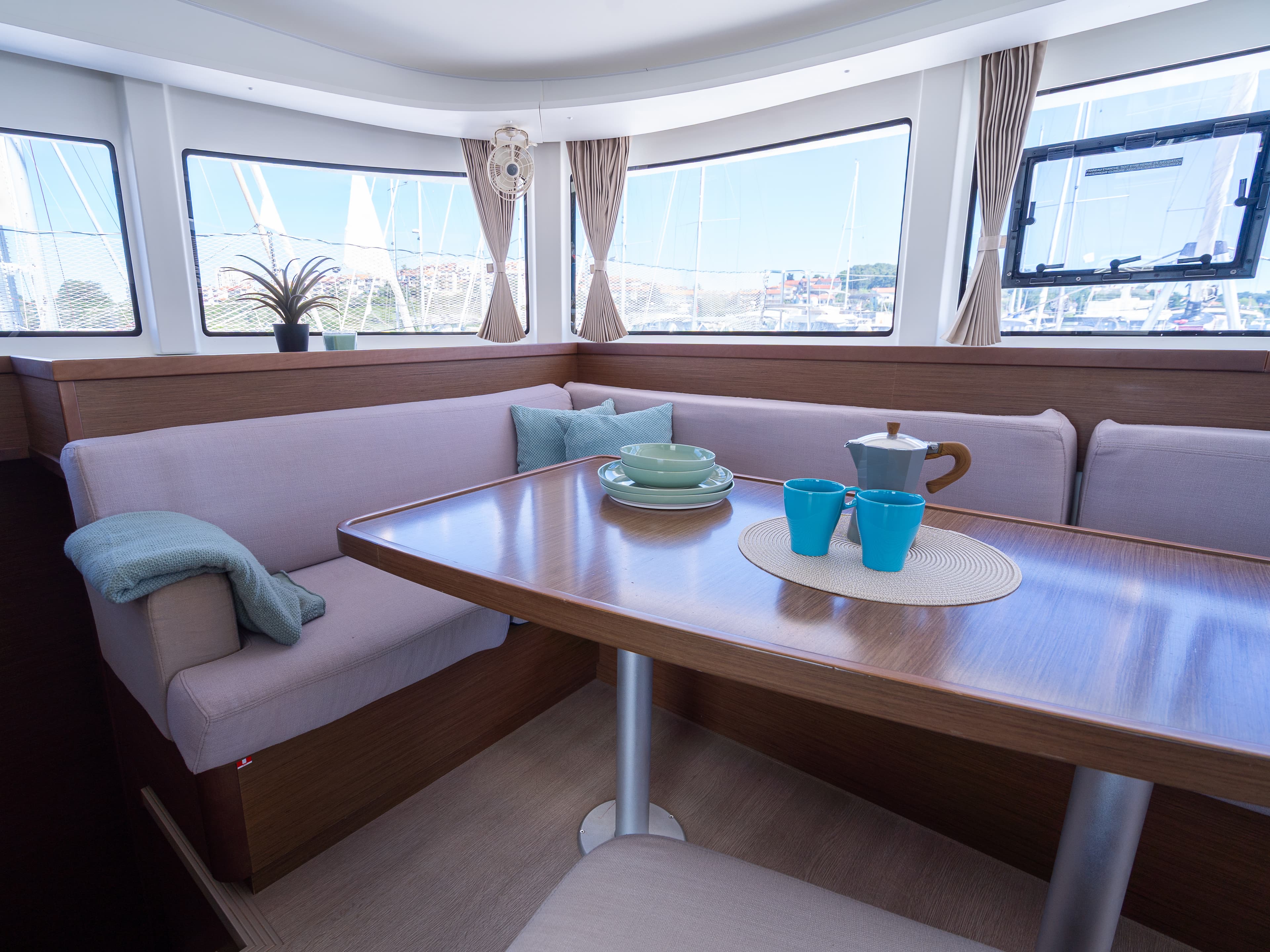 Lagoon 42 - photo 32