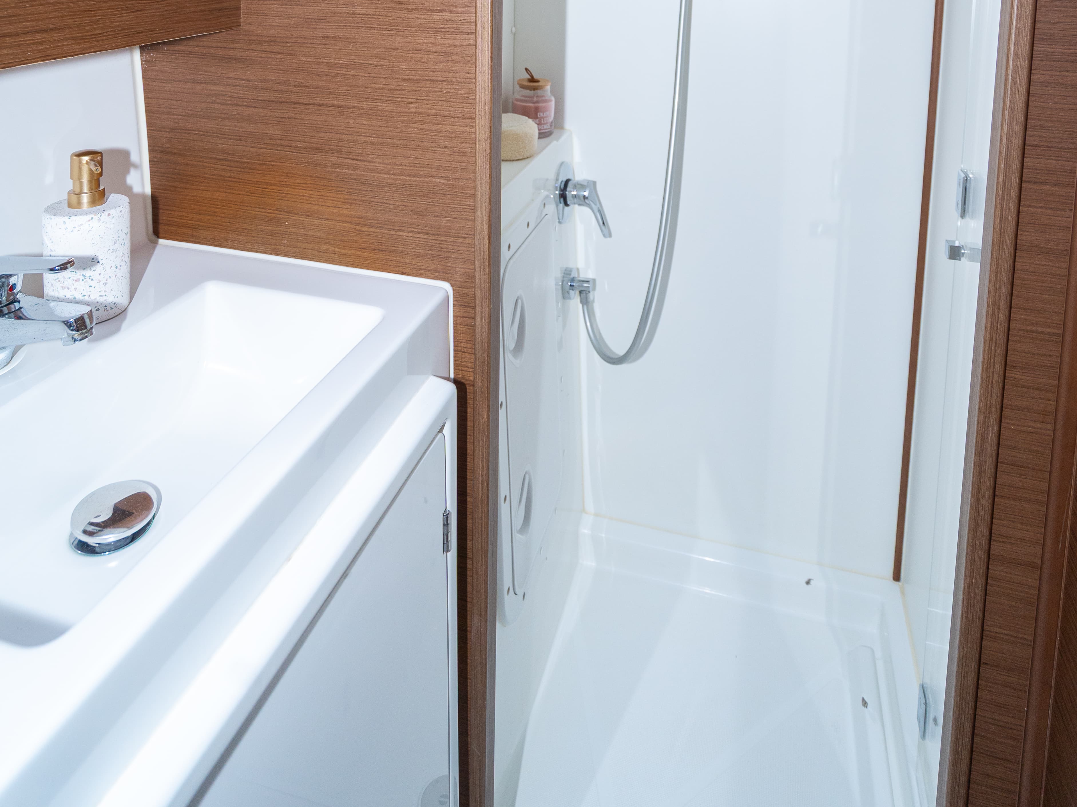 Lagoon 42 - photo 38