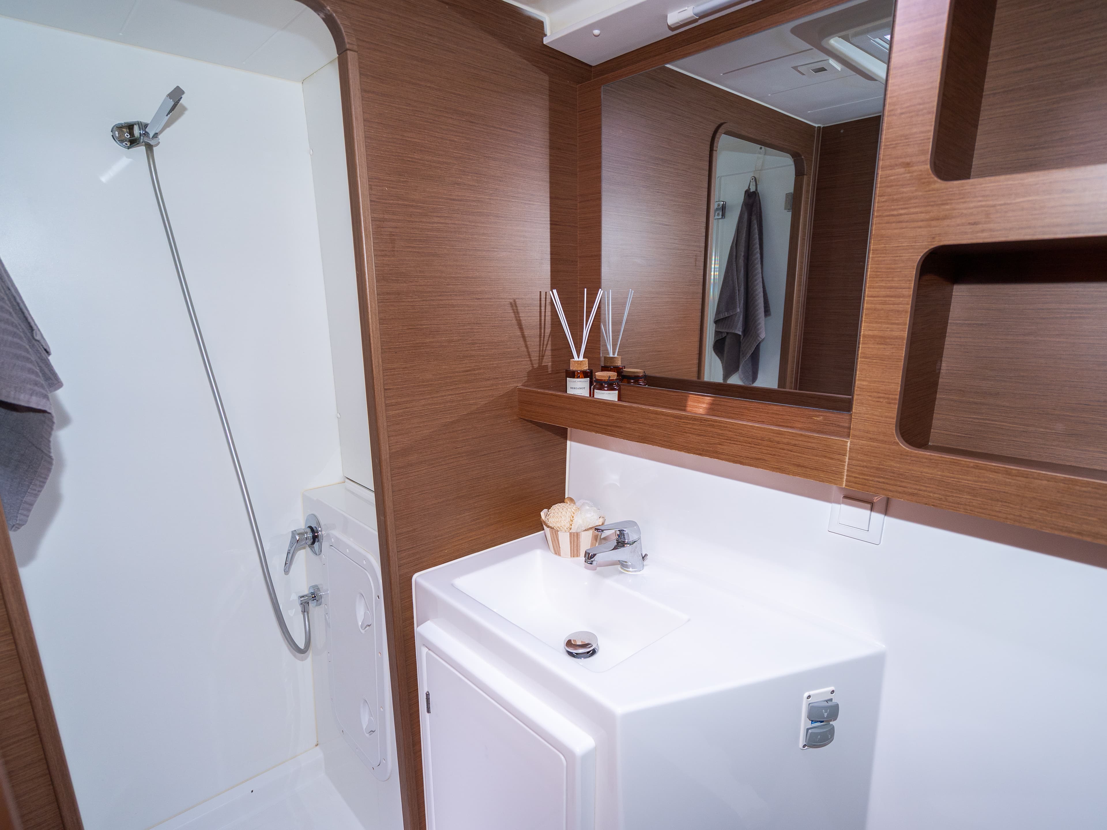 Lagoon 42 - photo 29