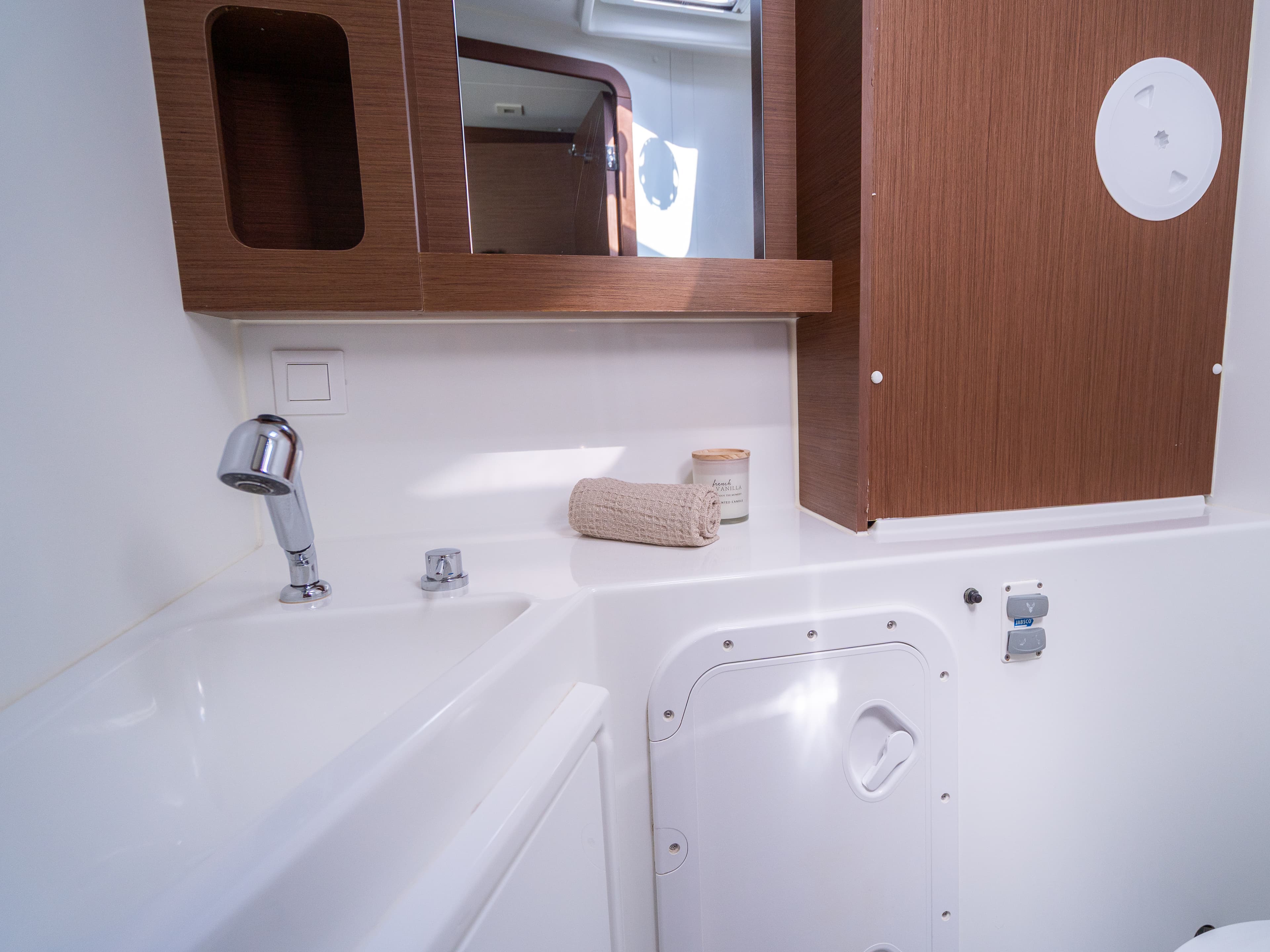 Lagoon 42 - photo 24