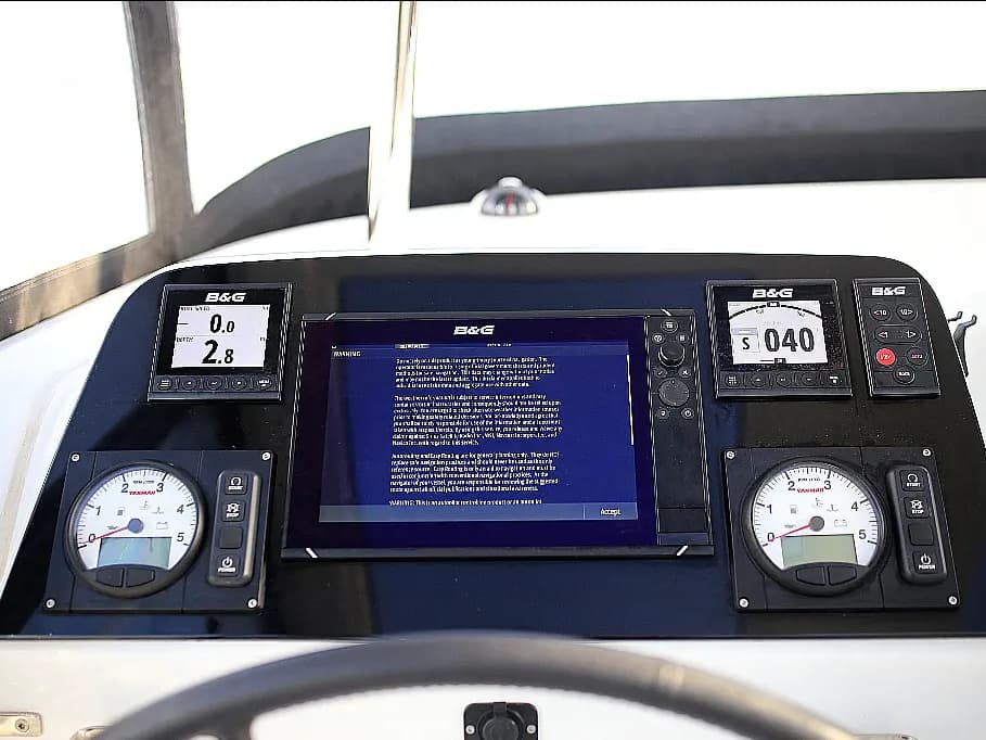 Lagoon 42 - photo 35