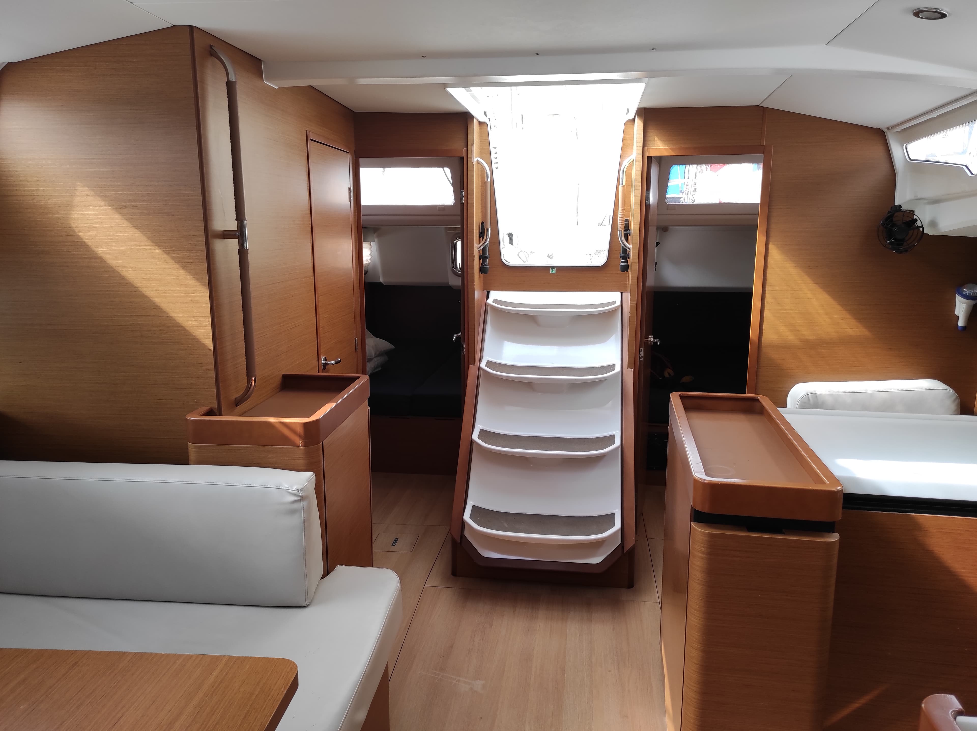 Sun Odyssey 440 - photo 12
