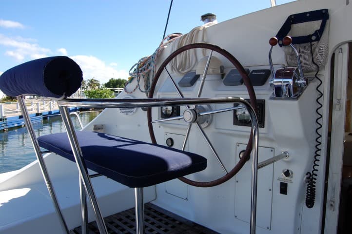 Lagoon 410 - photo 25