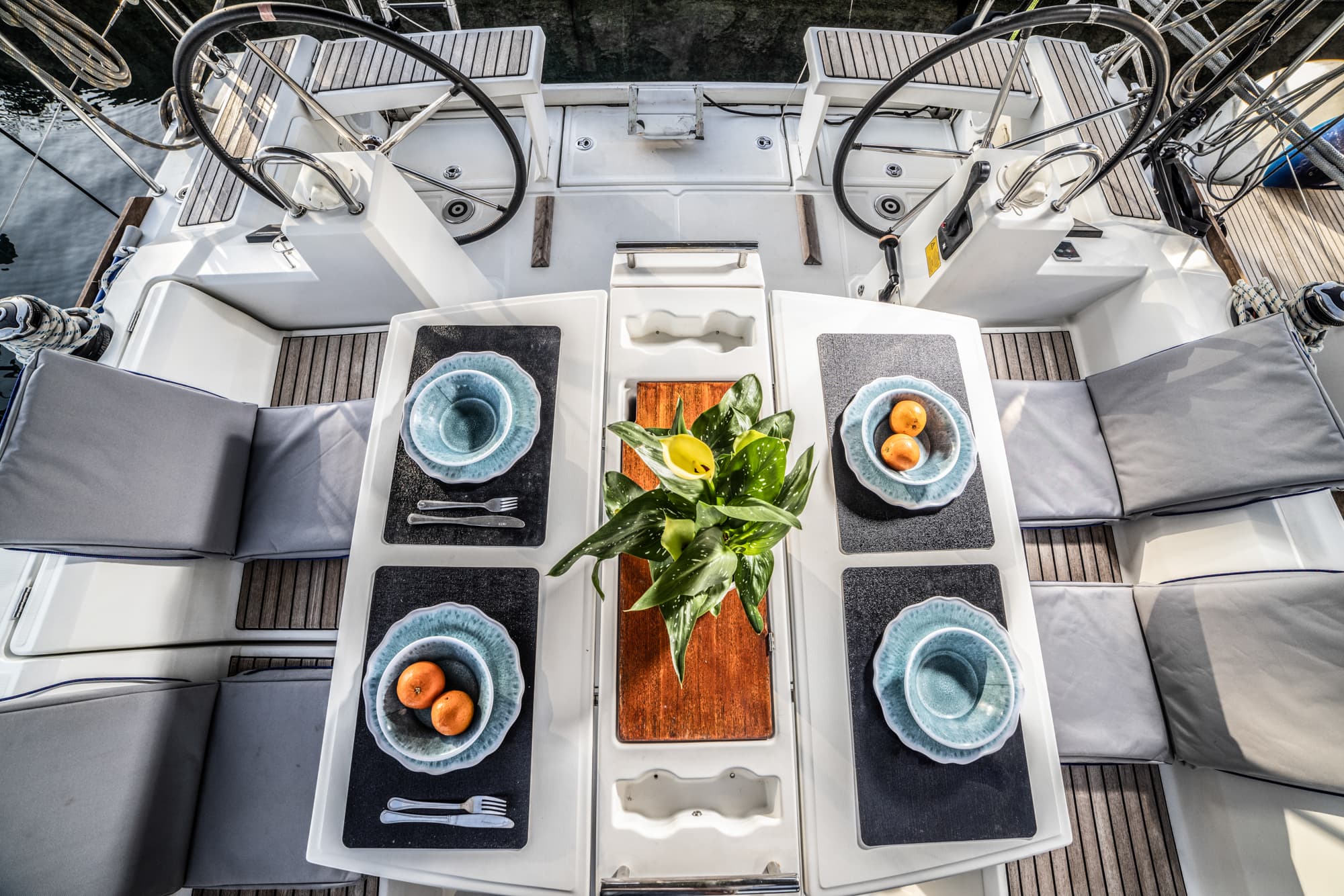 Oceanis 38.1 - photo 11