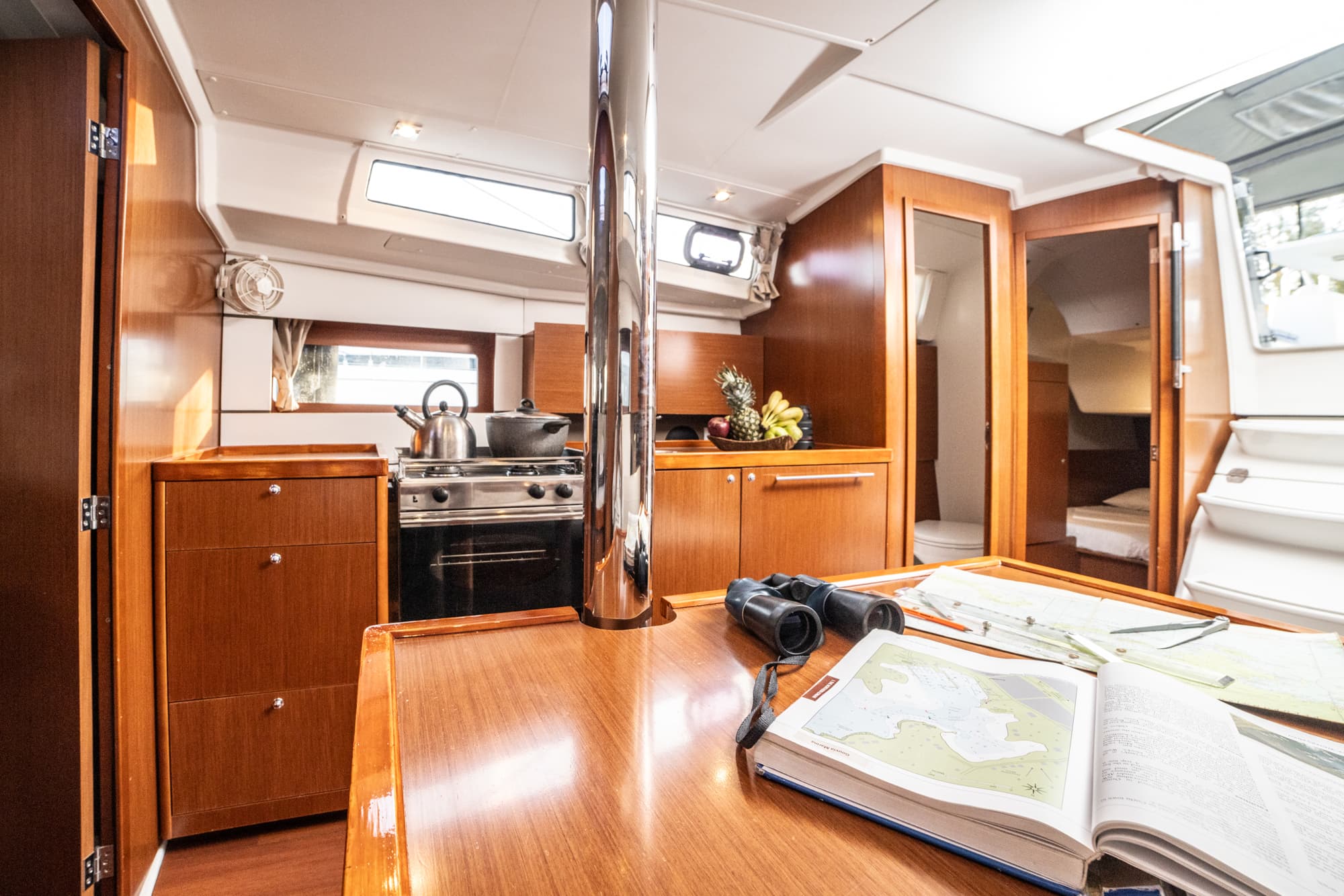 Oceanis 38.1 - photo 10