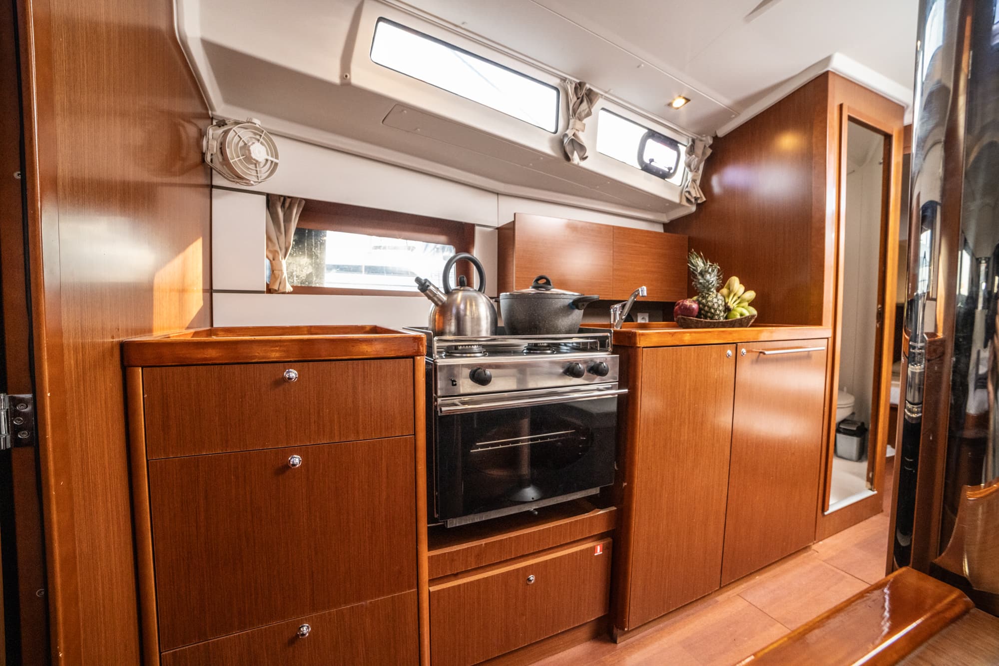 Oceanis 38.1 - photo 4