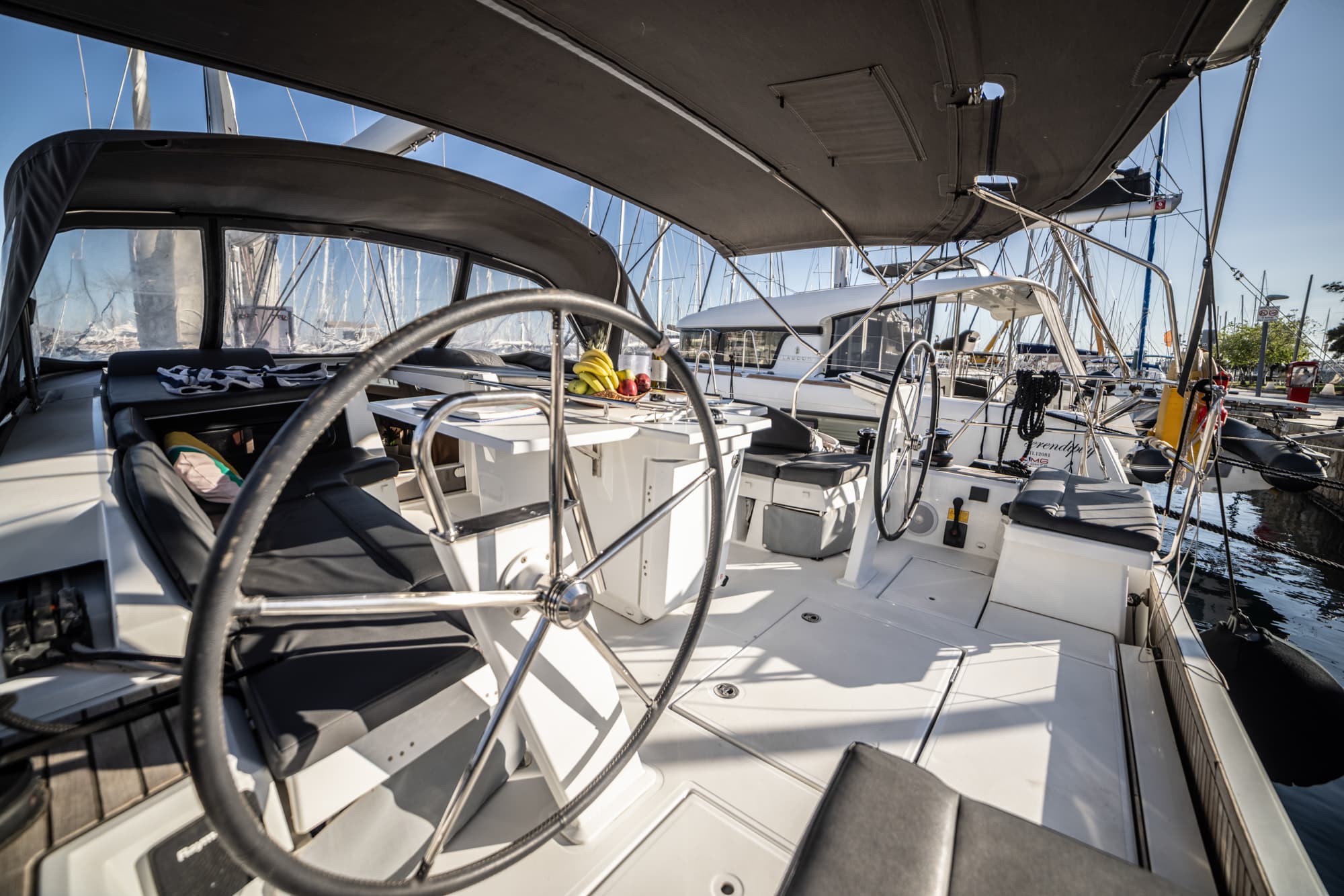 Oceanis 46.1 - photo 10