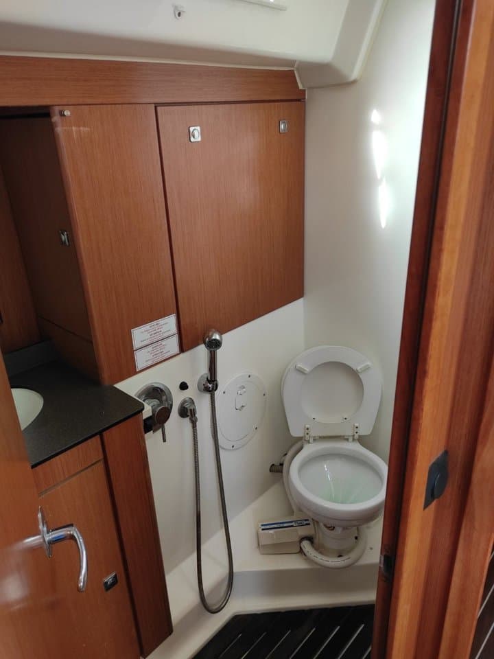 Bavaria Cruiser 56 - photo 6