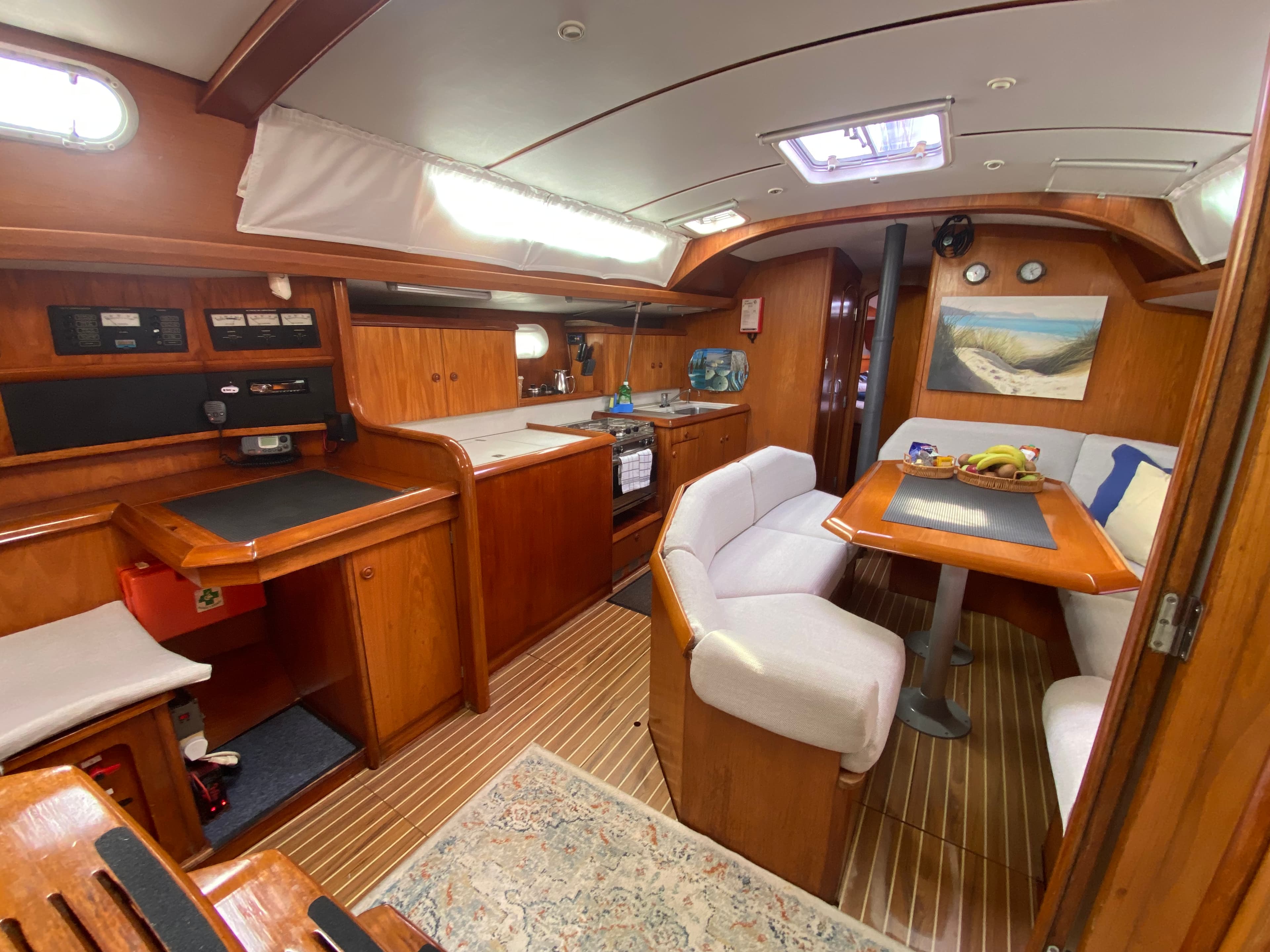 Sun Odyssey 42.2 - photo 6