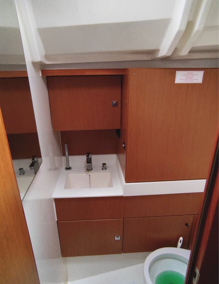 Bavaria C45 - photo 7