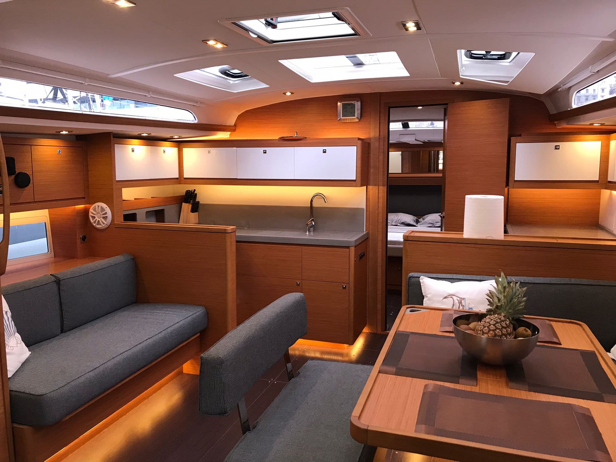 Dufour 470 - photo 16