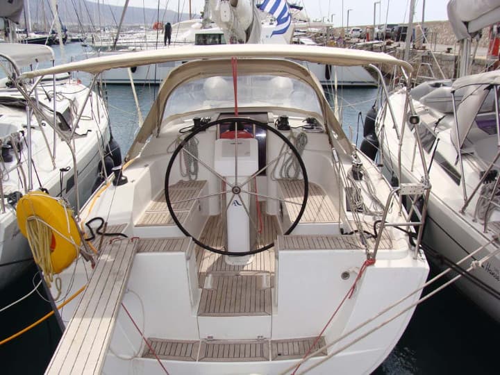 Hanse 325 - photo