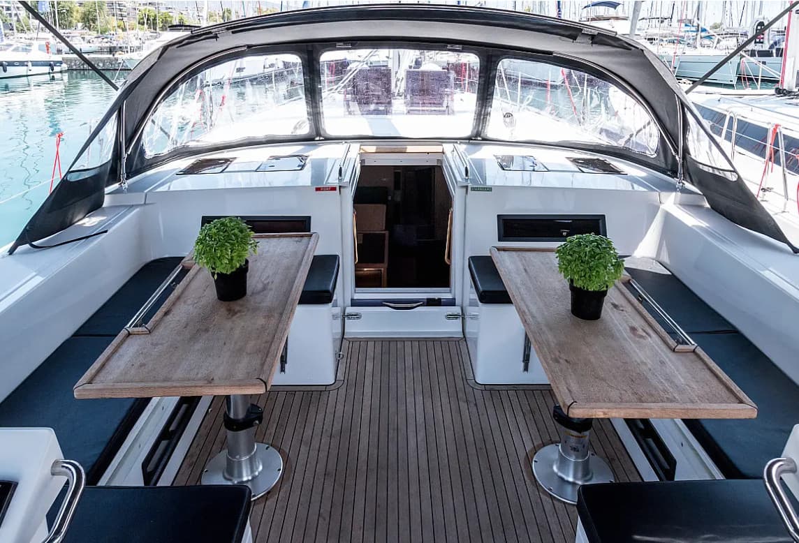 Bavaria C50 - photo 10