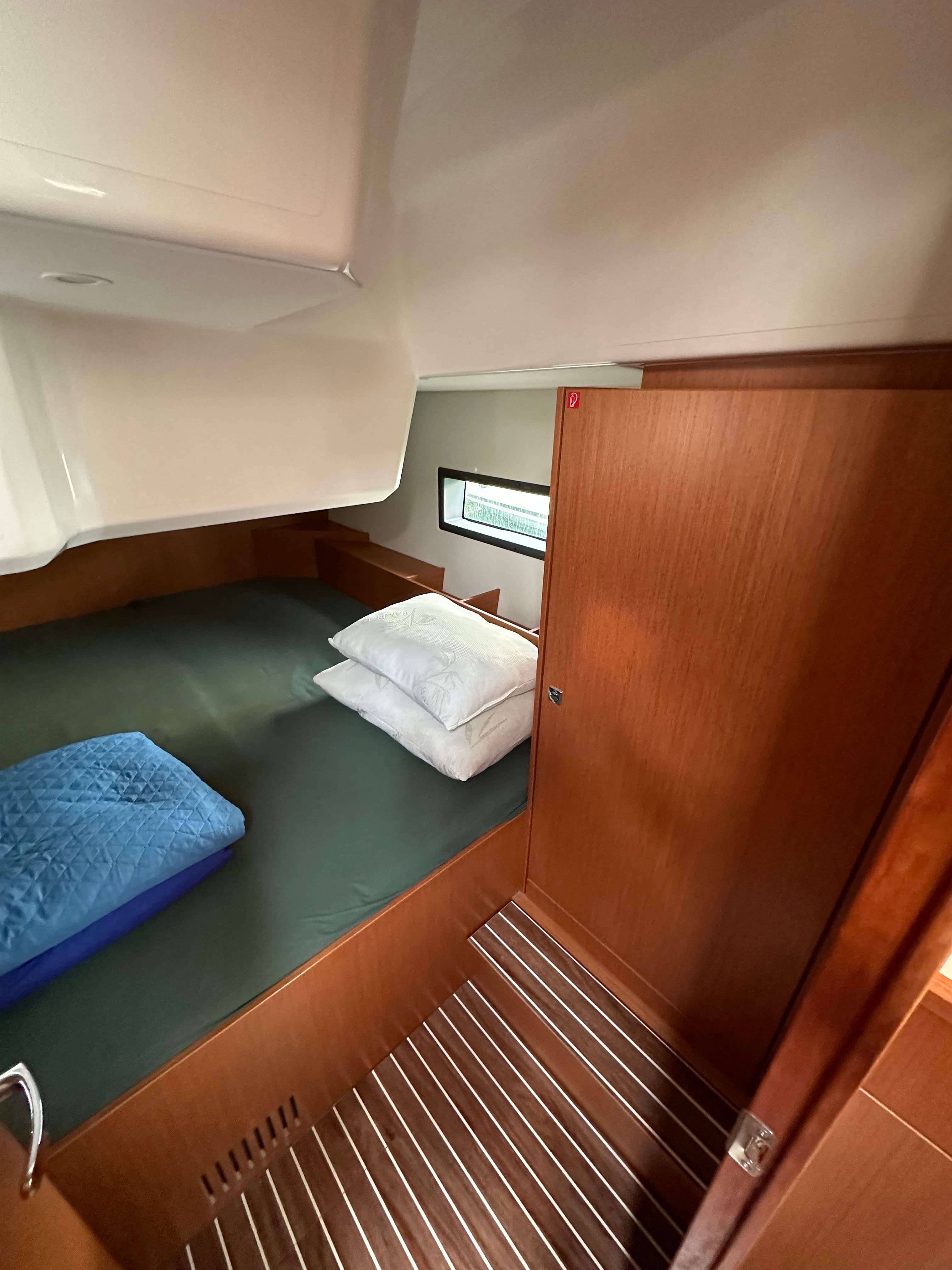 Bavaria C42 - photo 9