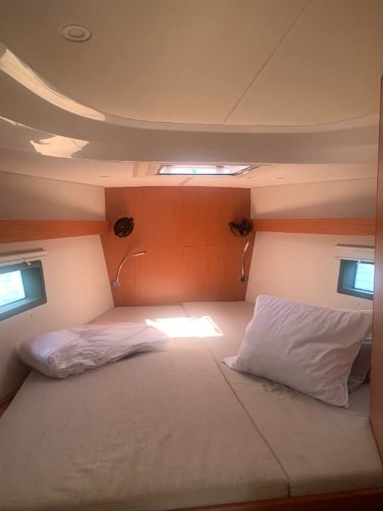 Bavaria C42 - photo 6