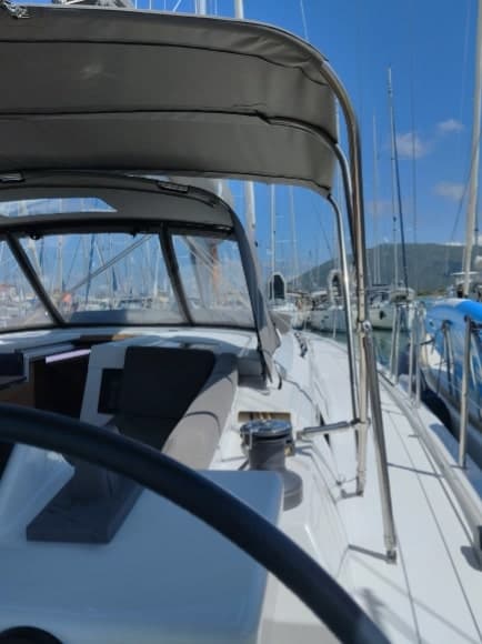 Dufour 470 - photo 9