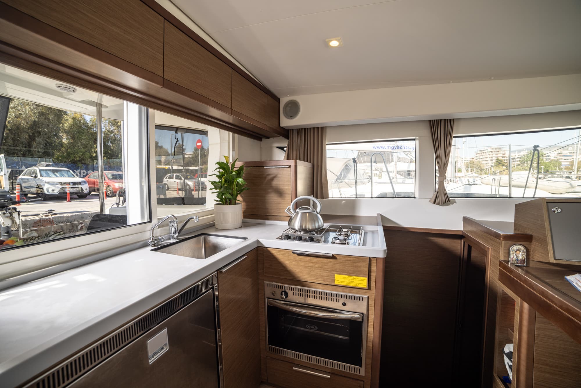 Lagoon 40 - photo 13