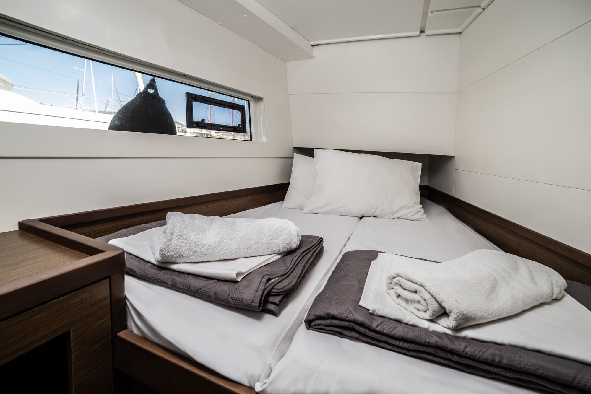 Lagoon 40 - photo 15