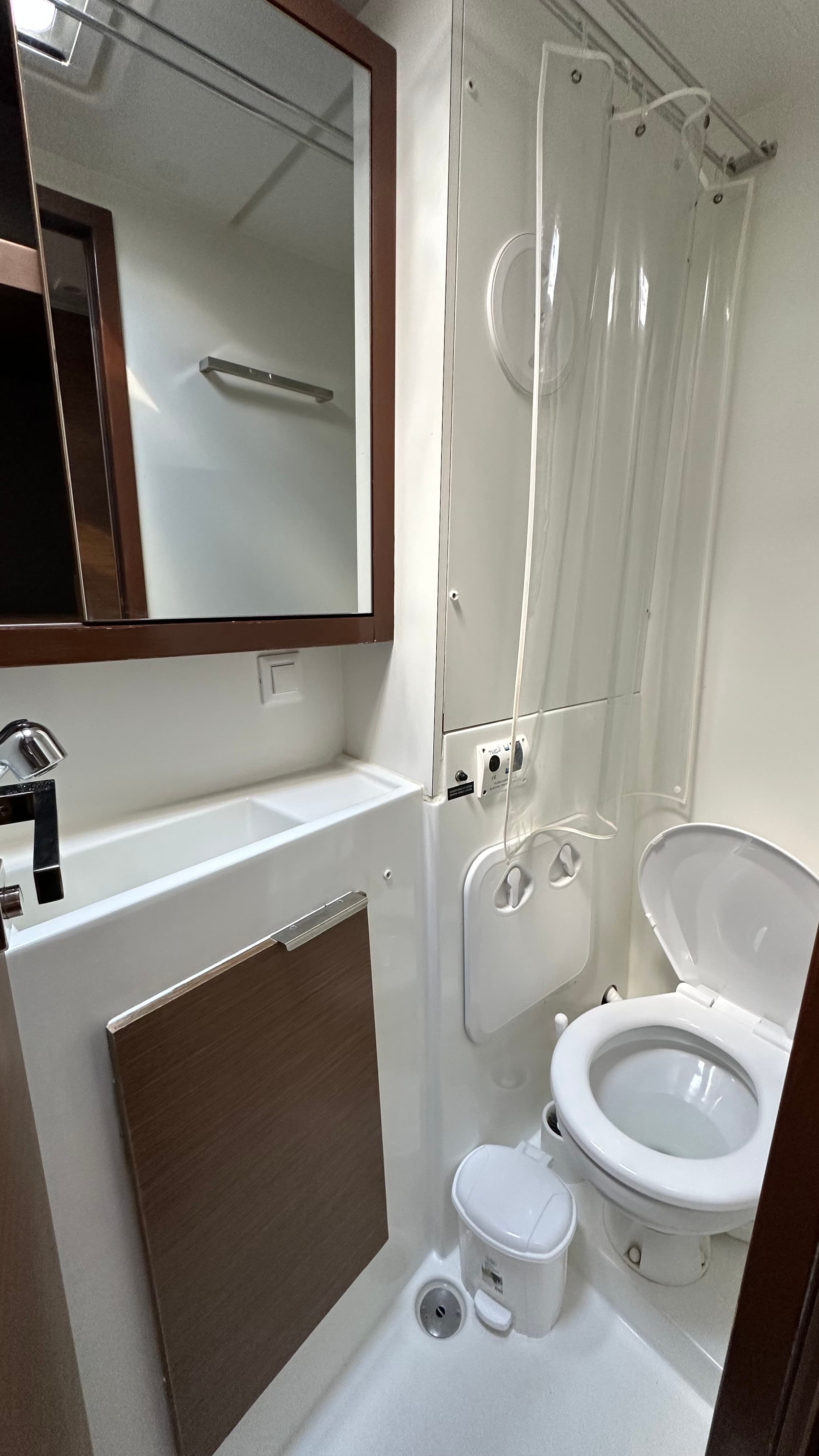 Lagoon 40 - photo 11