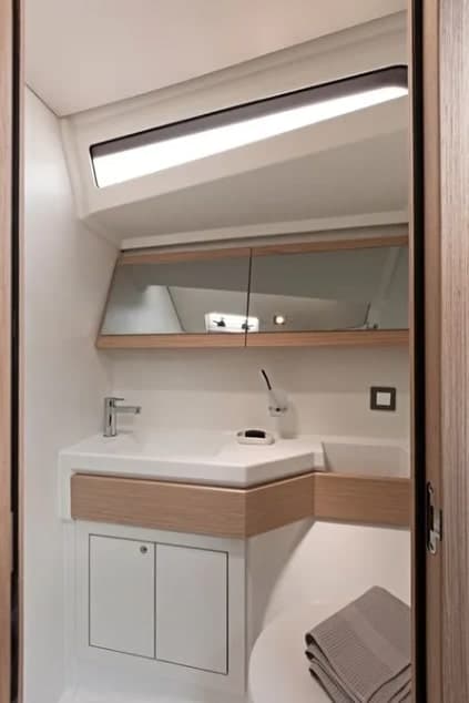 Oceanis 46.1 - photo 6