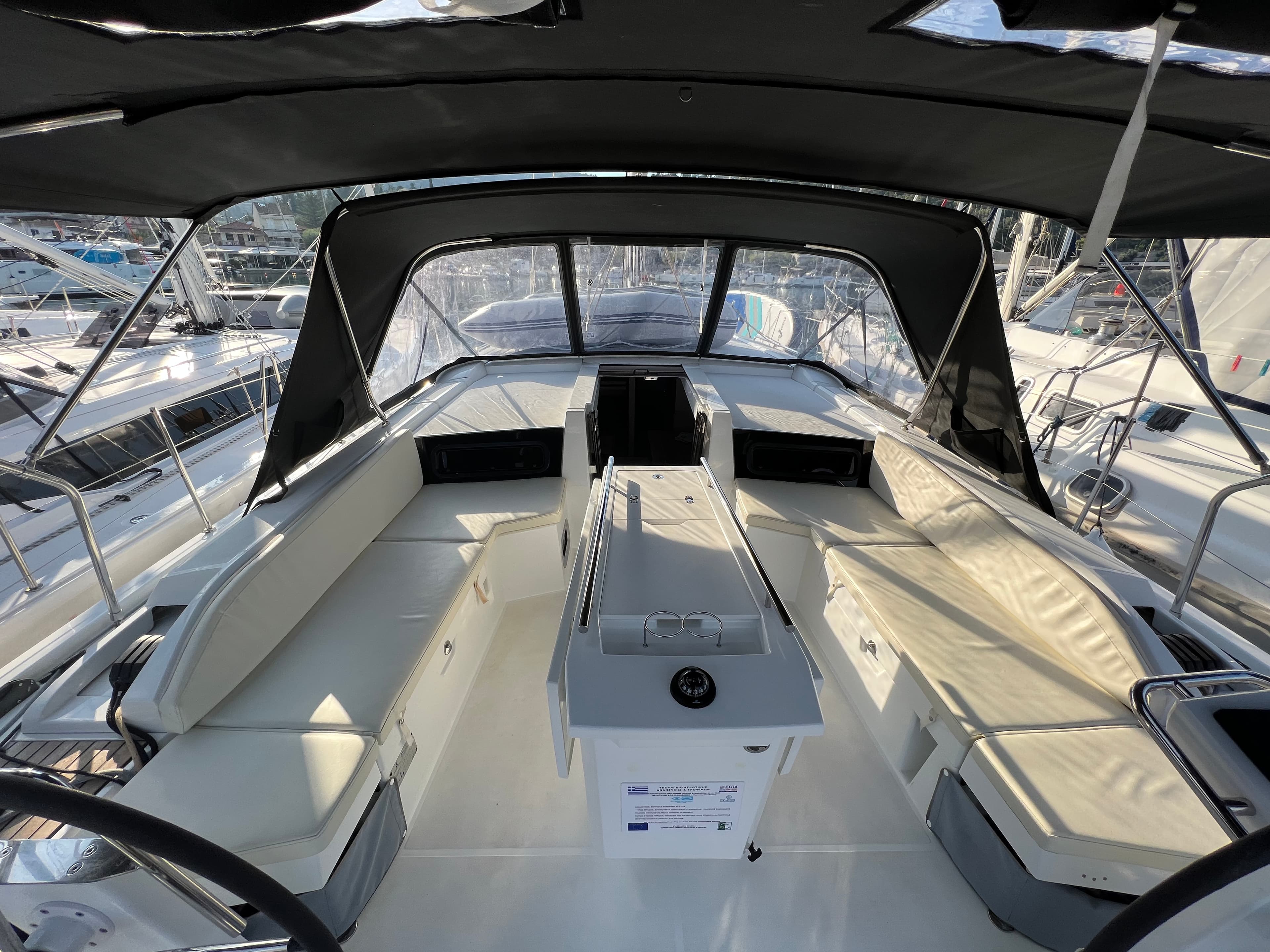 Oceanis 46.1 - photo 10