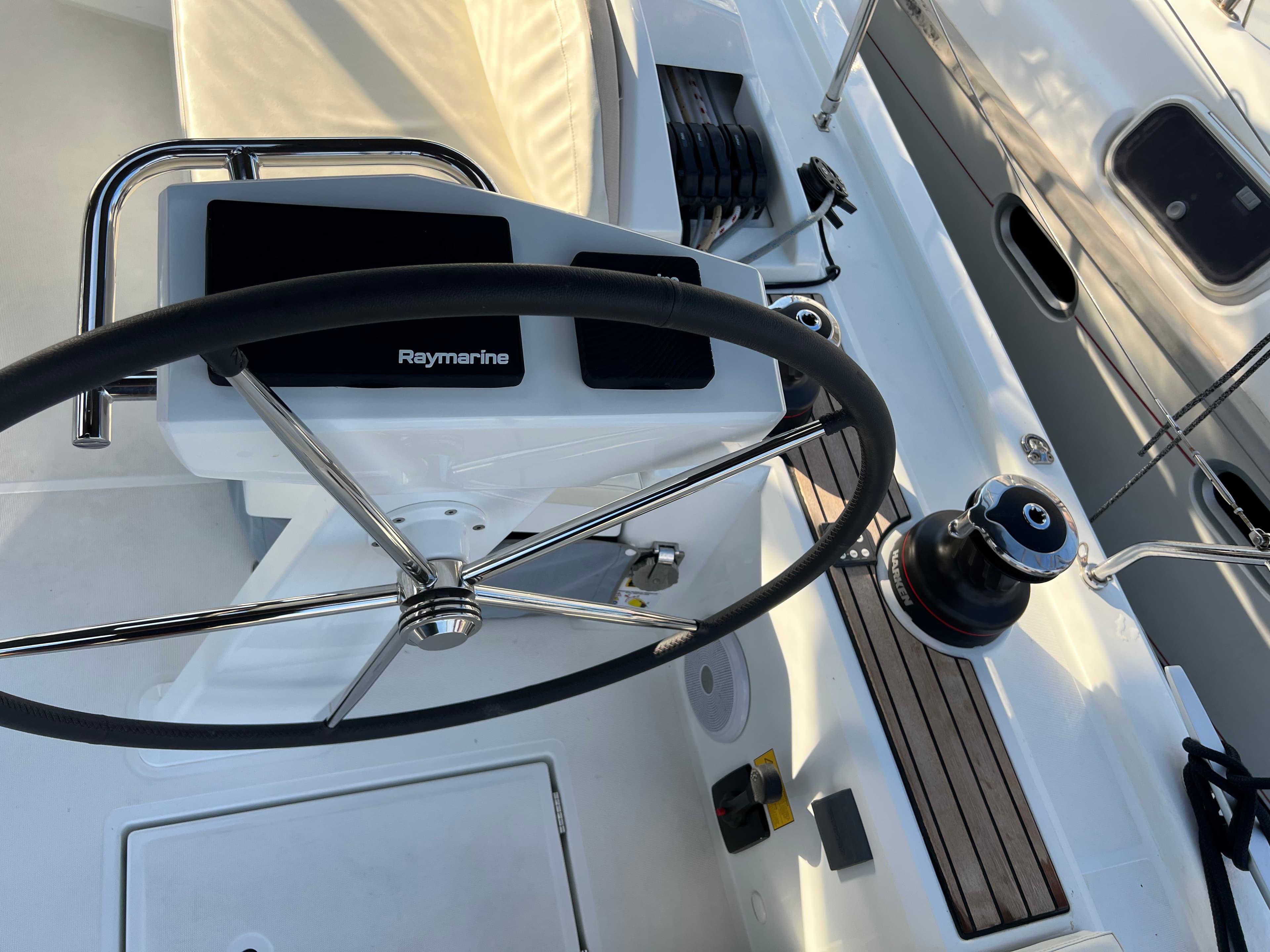 Oceanis 46.1 - photo 17