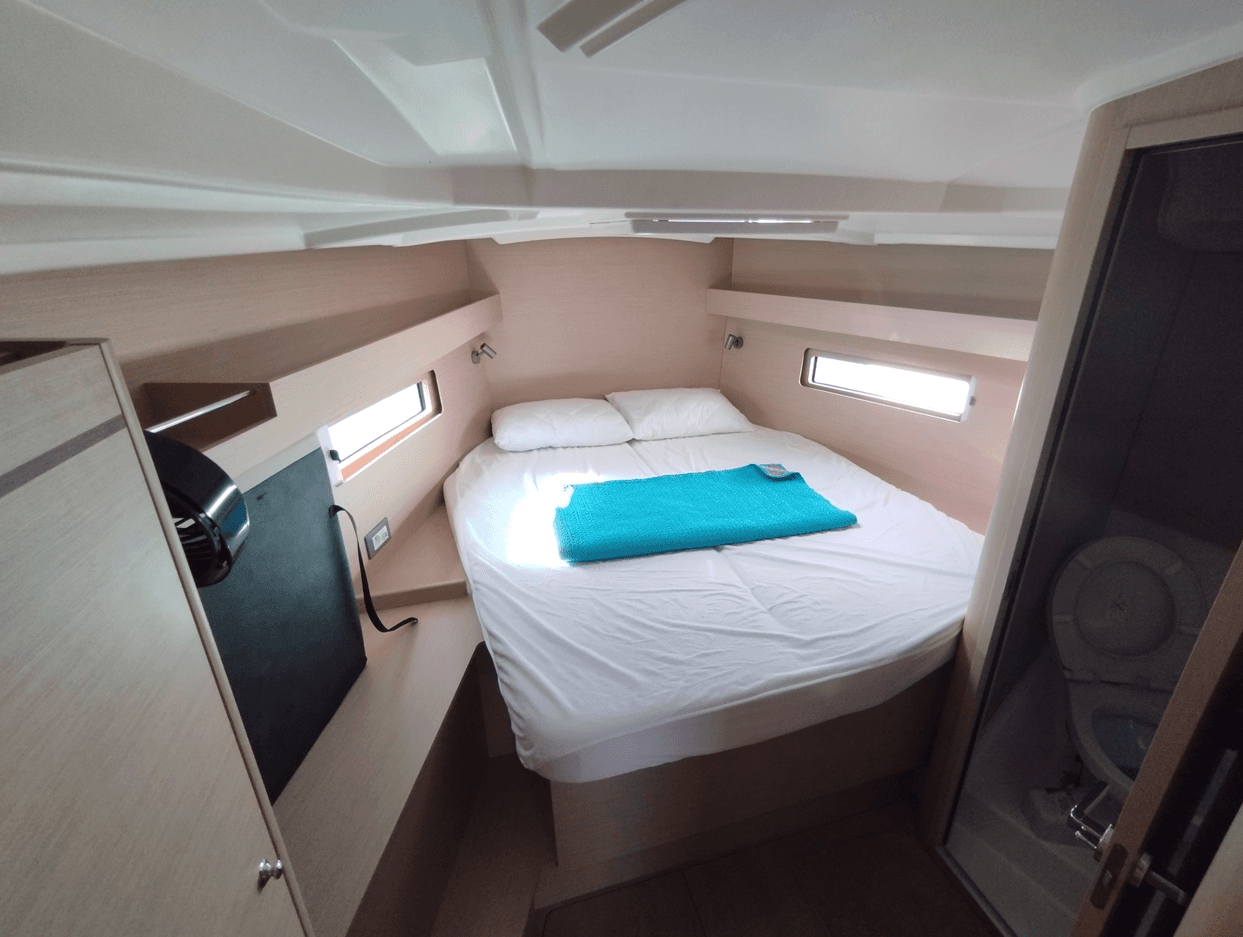 Oceanis 40.1 - photo 9