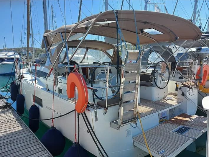 Sun Odyssey 410 - photo