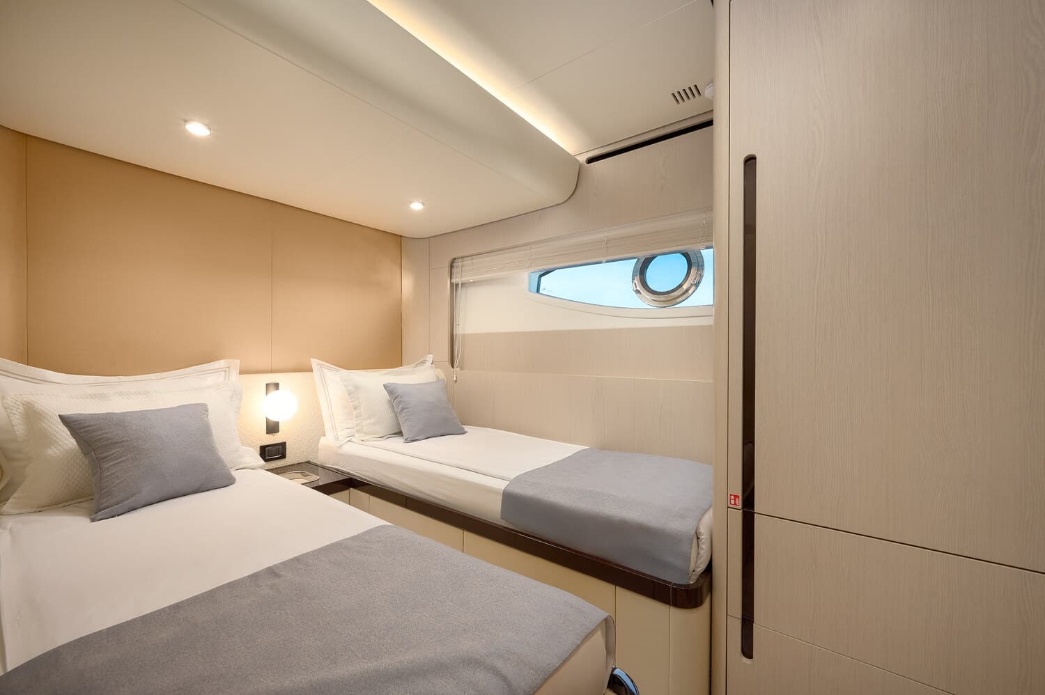 Azimut 78 Fly - photo 4