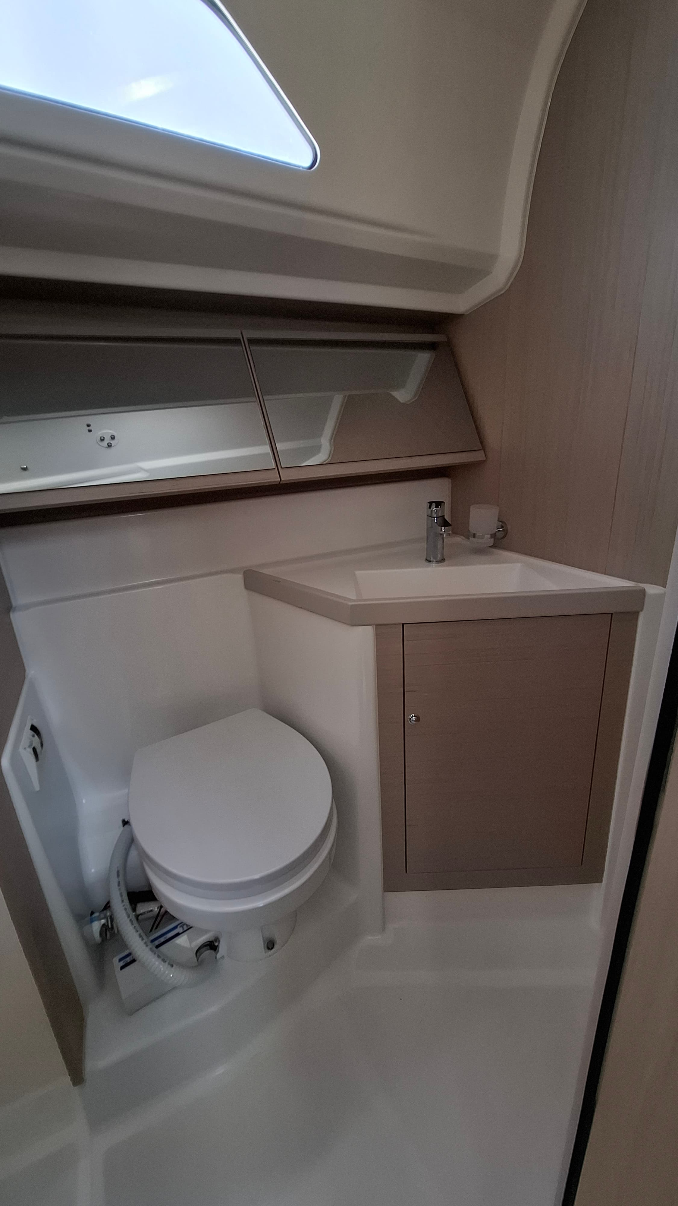 Oceanis 40.1 - photo 13