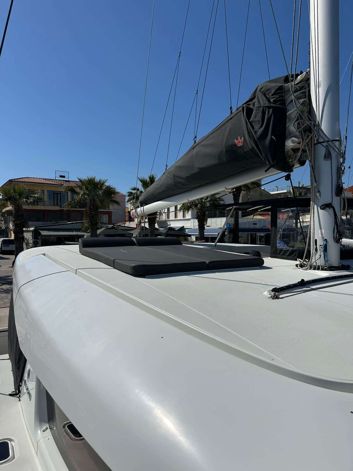 Lagoon 42 - photo 17