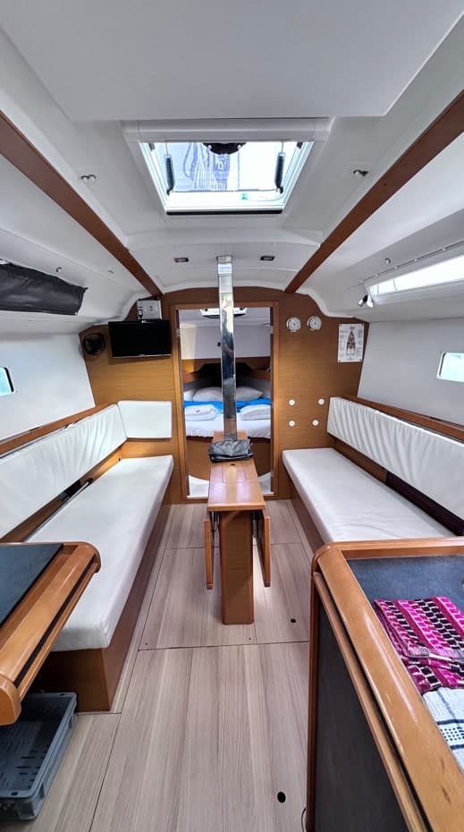 Sun Odyssey 349 - photo 9