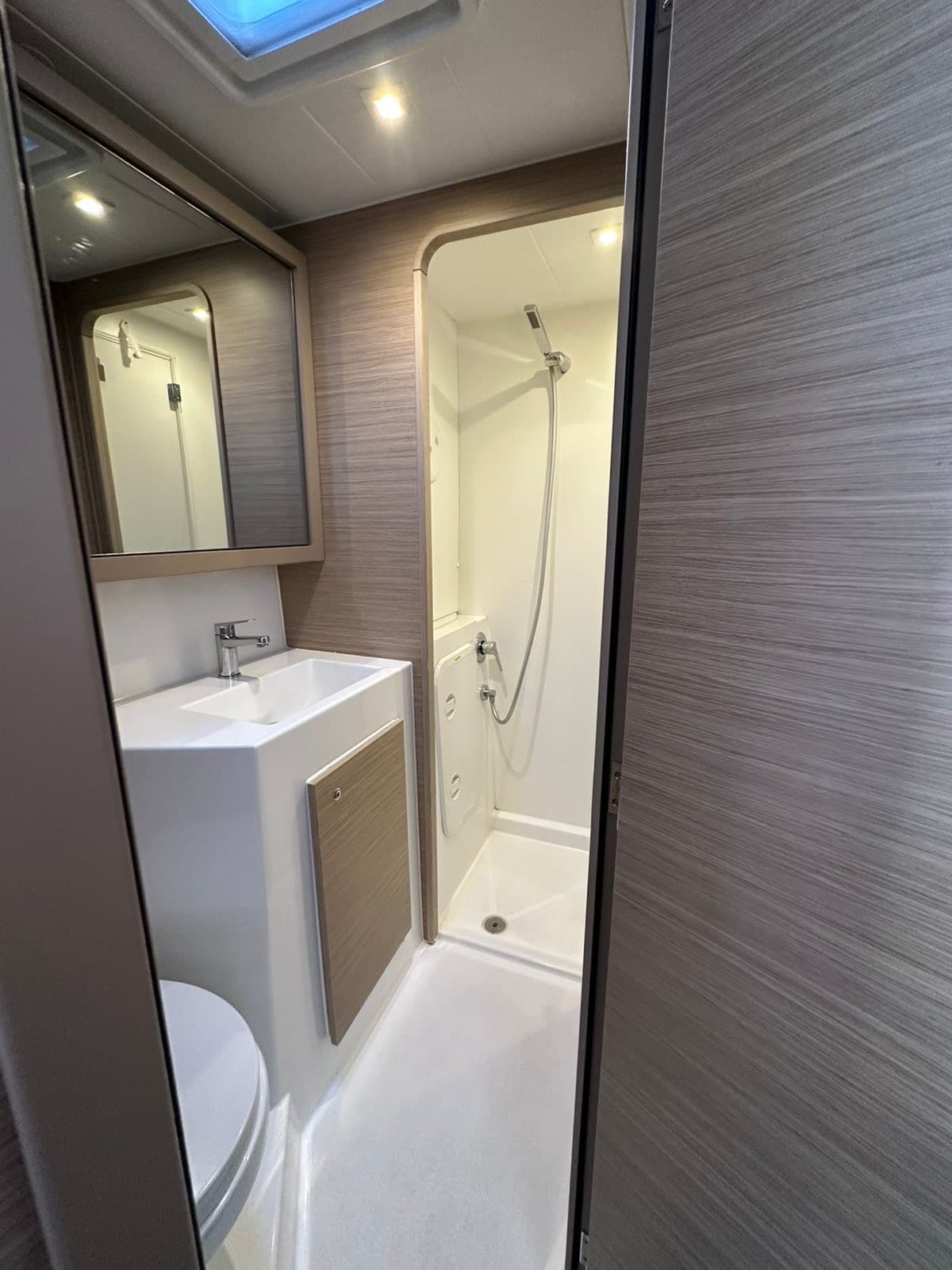 Lagoon 42 - photo 16