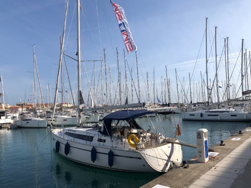 Bavaria Cruiser 37 - photo