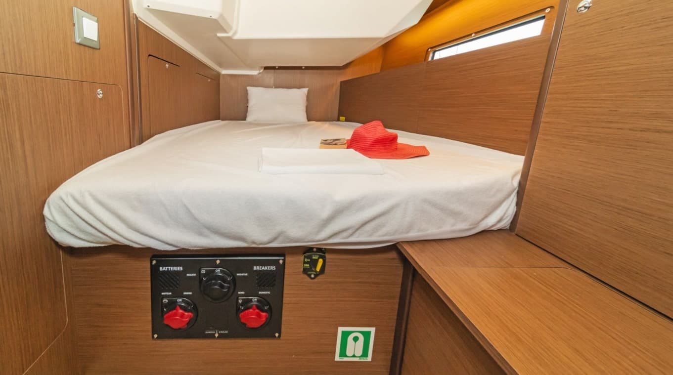 Oceanis 40.1 - photo 9