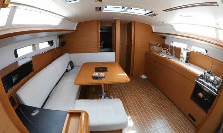 Sun Odyssey 469 - photo 8