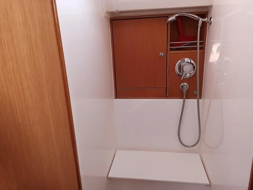 Bavaria Cruiser 45 - photo 11