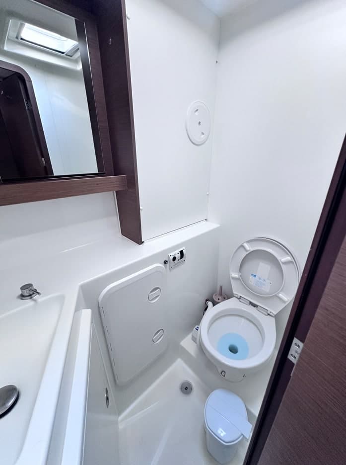 Lagoon 42 - photo 22