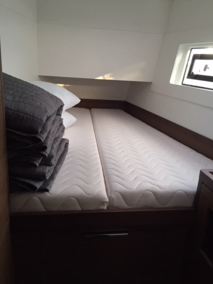 Lagoon 40 - photo 15