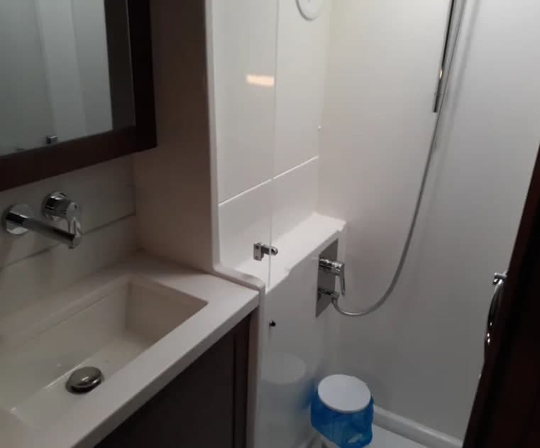 Lagoon 450 Fly - photo 13