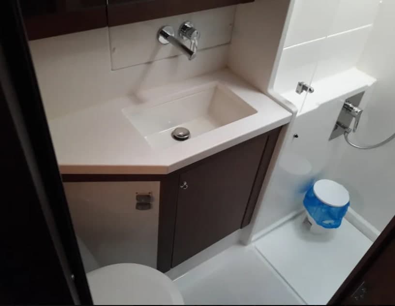 Lagoon 450 Fly - photo 14