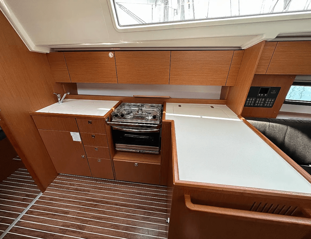 Bavaria Cruiser 56 - photo 5