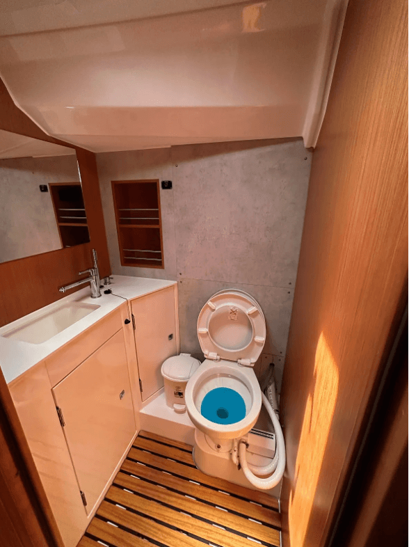 Bavaria Cruiser 56 - photo 6