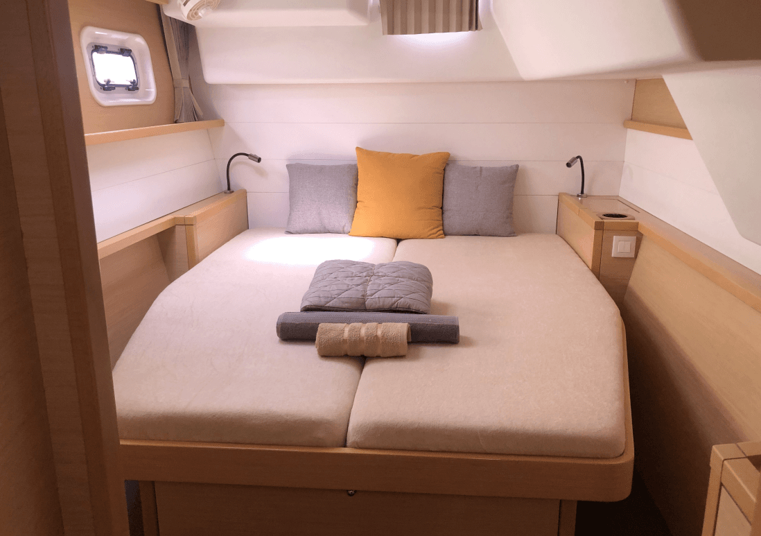 Lagoon 450 Fly - photo 8