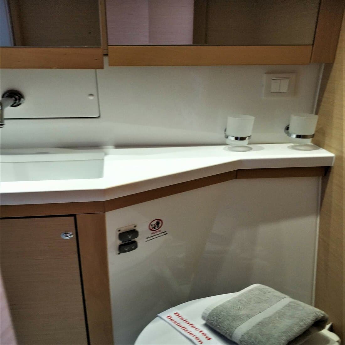 Lagoon 450 Fly - photo 9