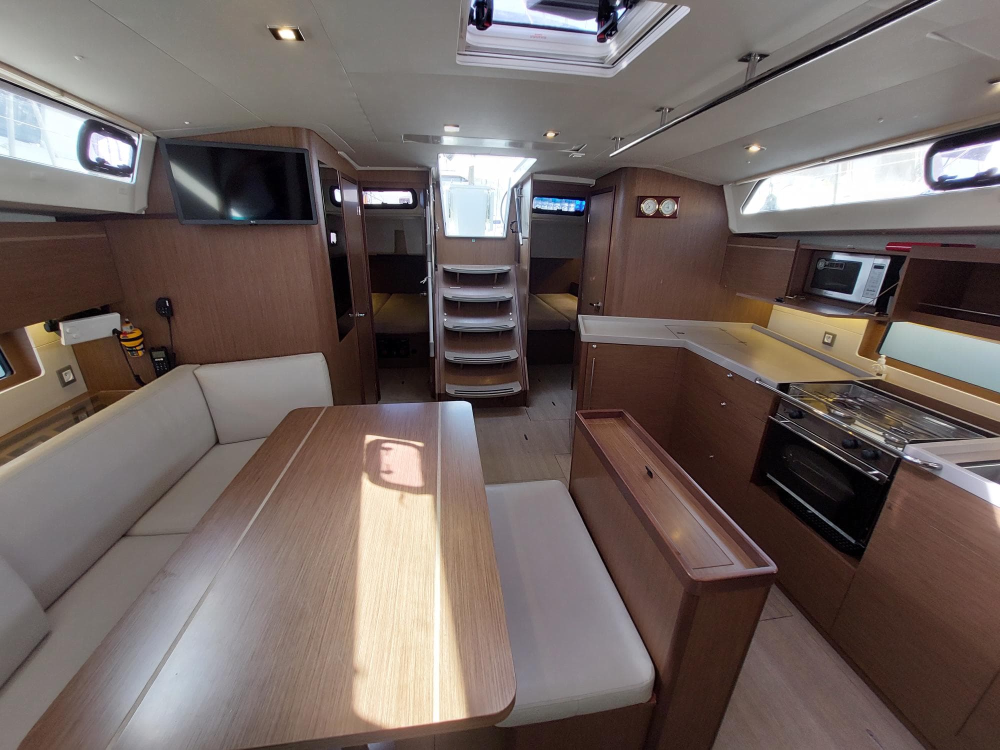 Oceanis 46.1 - photo 13