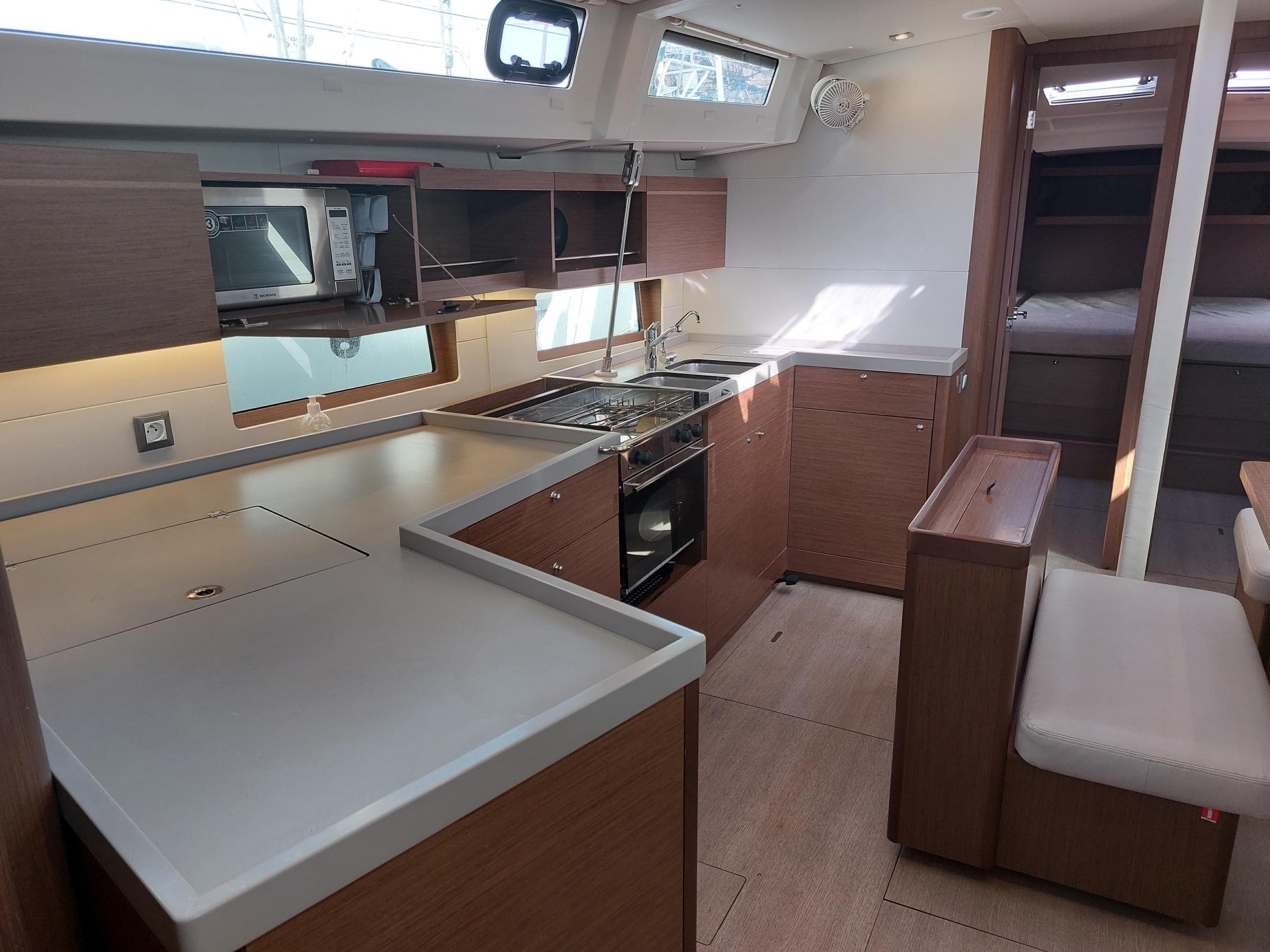 Oceanis 46.1 - photo 10