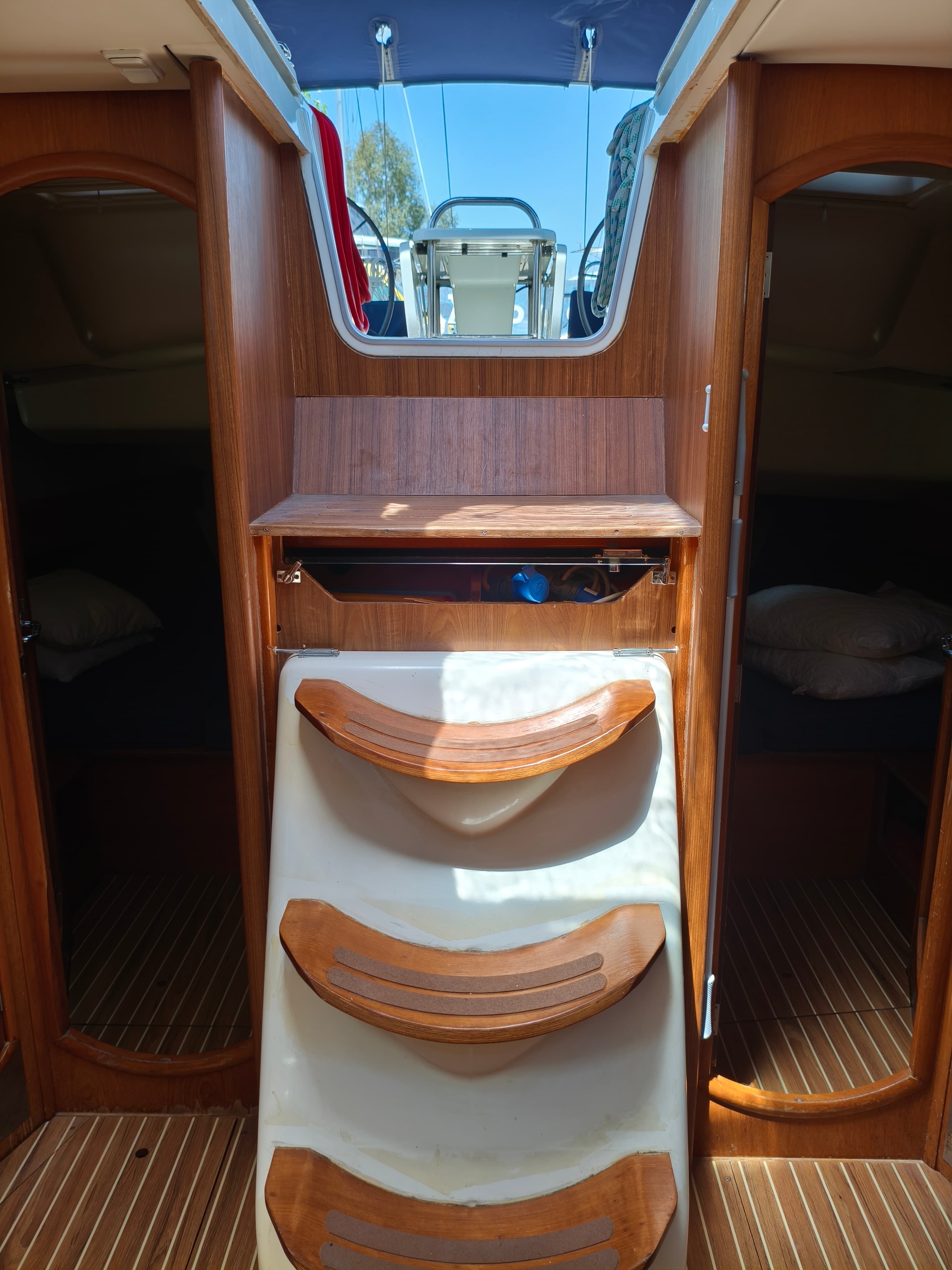 Sun Odyssey 45 - photo 6